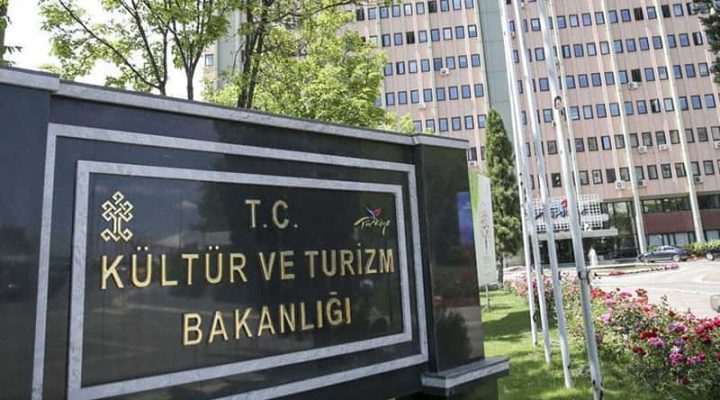 Vakıflar Genel Müdürlüğü, bir yılda 18 yıllık toplamından fazla bina tahsisi yapmış; yarısından fazlası Diyanet’e!
